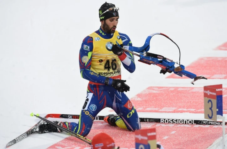 Le biathlète français Martin Fourcade au tir lors du 20 km individuel de Ruhpolding (Allemagne), le 13 janvier 2016