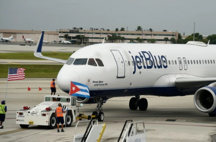 L'avion de JetBlue Airways décolle à Fort Lauderdale, aux États-Unis, à destination de Cuba, le 31 août 2016