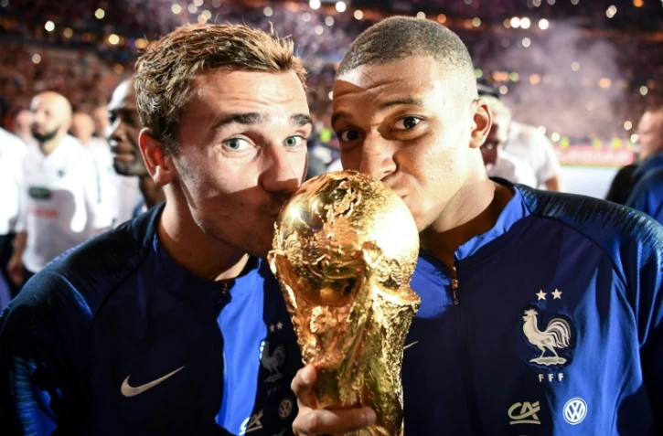 Antoine Griezmann (g) et Kylian Mbappé, le 11 septembre 2018 au Stade de France de Saint-Denis
