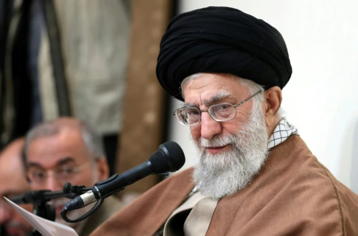 Une photo fournie par le bureau de l'ayatollah Ali Khamenei le 2 janvier 2018 montre une intervention du guide suprême iranien dans la capitale Téhéran 