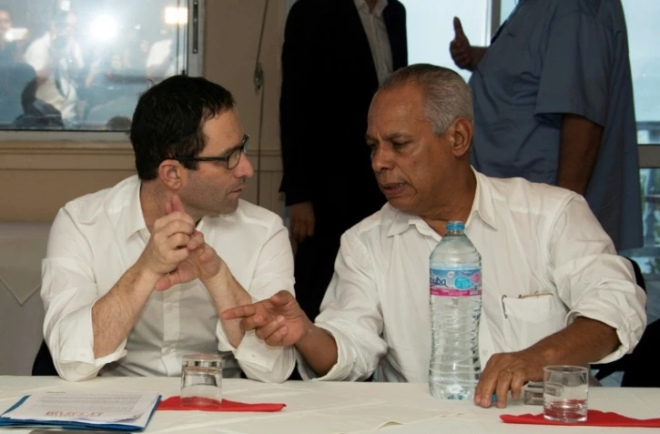 Benoît Hamon, candidat PS à la présidentielle, et Victorin Lurel, député de Guadeloupe, le 11 mars 2017 à Le Gosier 
