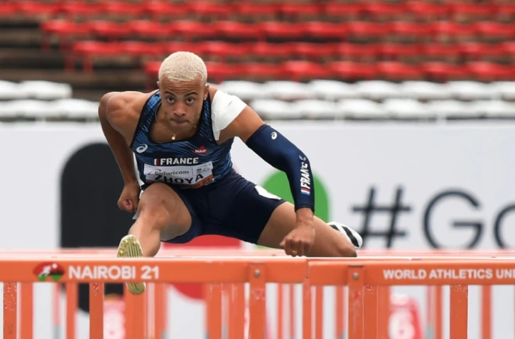 Le Français Sahsa Zhoya, vainqueur de sa série du 110 m haies aux Championnats du monde des moins de 20 ans, le 20 août 2021 à Nairobi