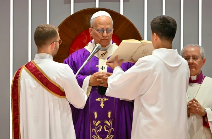 Le pape Léon XIV préside une messe à la Volkswagen Arena d'Istanbul, le 29 novembre 2025 en Turquie