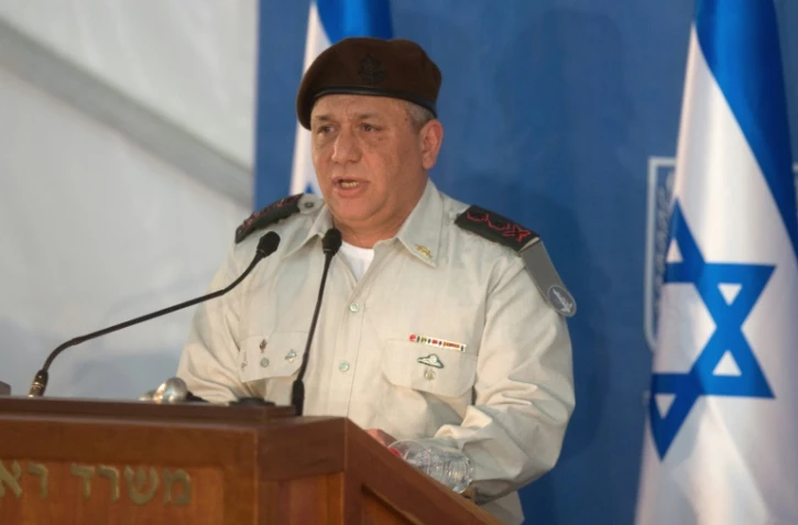 Le chef d'état-major israélien Gadi Eisenkot, lors de sa cérémonie d'intronisation, dans les bureaux du Premier ministre à Jérusalem, le 16 février 2015 