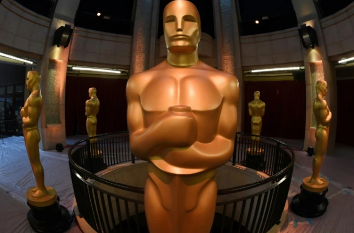 Des statues représentant les Oscars du cinéma, à Hollywood, le 25 février 2017