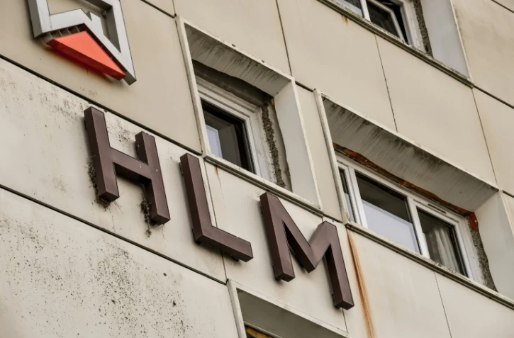 La baisse de 5 euros des aides au logement est dénoncée par des associations comme une "économie sur le dos des plus pauvres"