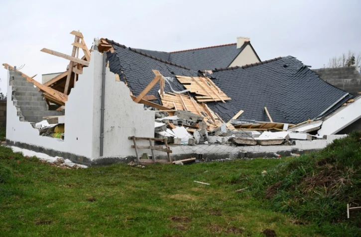 Une maison détruite par le passage de la tempête Aurore, le 21 octobre 2021 à Plozevet, dans le Finistère