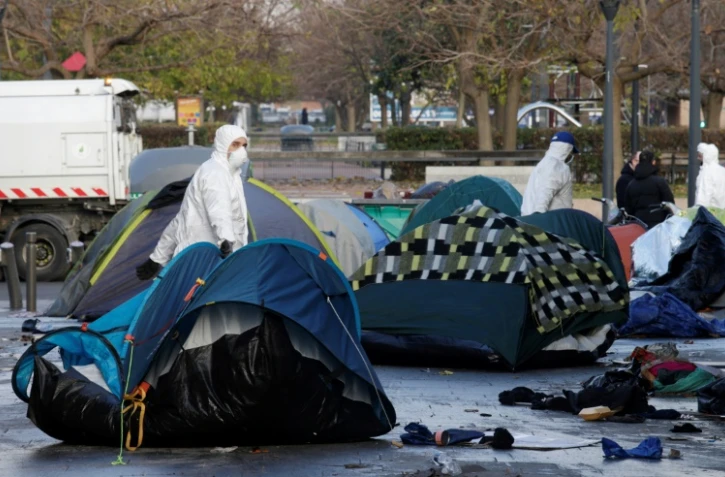 Un campement de migrants évacué le 16 décembre 2016 à Saint-Denis