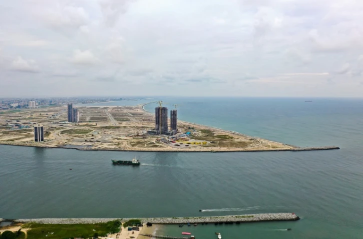 Vue aérienne du chantier du quartier Eko Atlantic à Lagos, le 11 juin 2019
