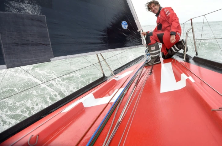 Le skipper français Yannick Bestaven (Maître Coq IV) à bord de son Imoca 60, le 7 octobre 2020, au large de La Rochelle, quelques semaines avant le départ du Vendée Globe