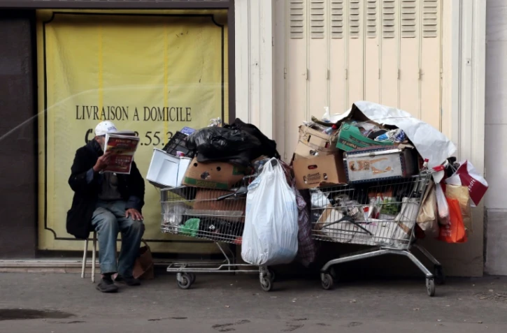 Un homme sans-abri, Ă Paris, le 24 octobre 2012