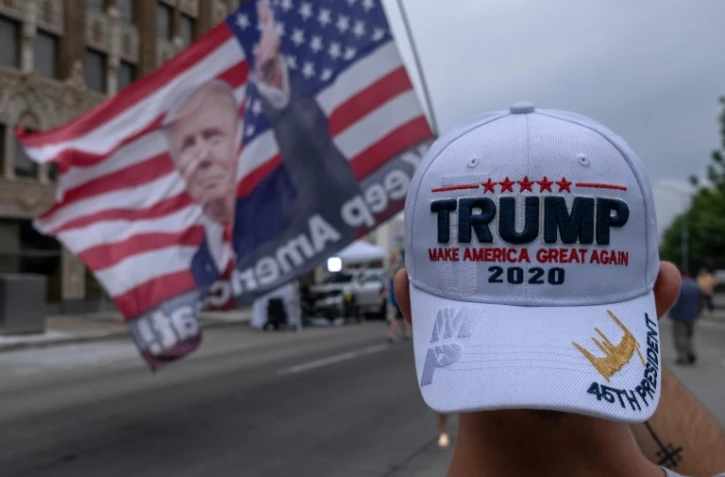 Des partisans de Donald Trump réunis à Tulsa, dans l'Oklahoma, le 19 juin 2020 à la veille de son meeting de campagne