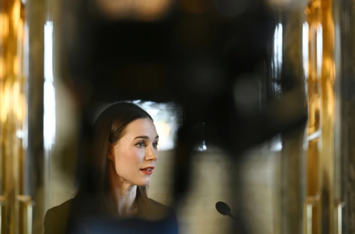 Sanna Marin annonce aux médias qu'elle quittera ses fonctions de chef du Parti social-démocrate en septembre 2023, à Helsinki le 5 avril 2023