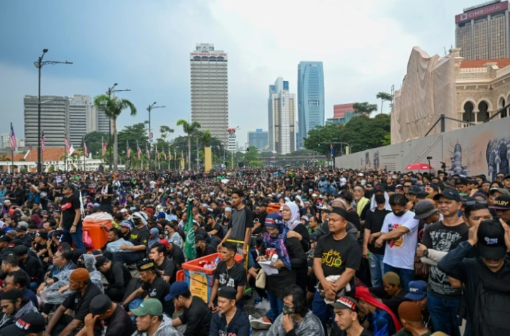 Manifestation contre l'augmentation du coût de la vie et le manque de réformes imputés au gouvernement du Premier ministre malaisie Anwar Ibrahim, le 26 juillet  à Kuala Lumpur