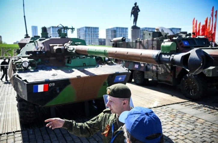 Un char français AMX-10 pris par les forces russes en Ukraine et exposé à Moscou, le 1er mai 2024