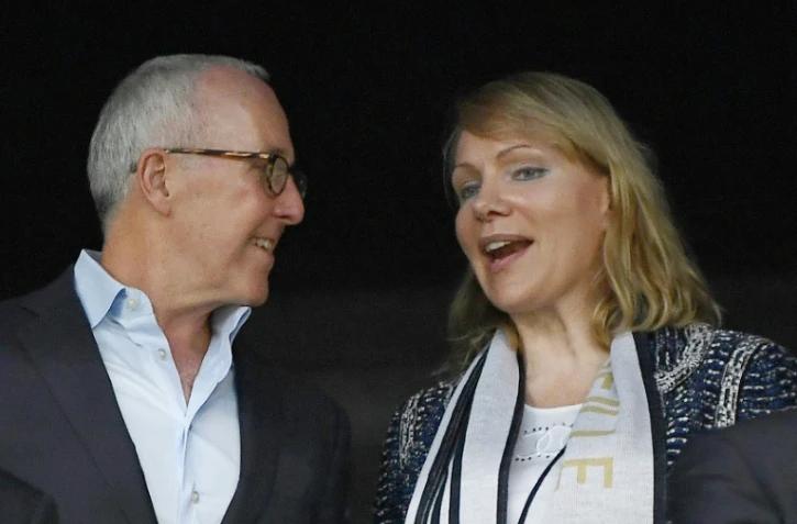 Le futur propriétaire de l'Olympique de Marseille Frank McCourt et l'actuelle propriétaire Margarita Louis-Dreyfus, le 18 septembre 2016 au Vélodrome