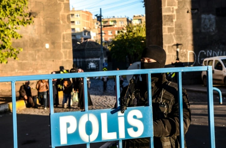Un officier des forces spéciales turques à Diyarbakir (sud-est), le 5 décembre 2015