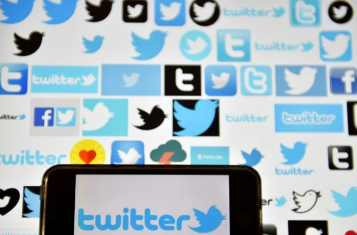 Un appel à dénoncer le harcèlement sexuel au travail est devenu viral sur Twitter, sous le hashtag #balancetonporc