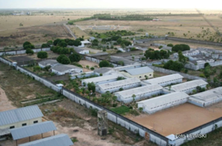 le Pénitencier agricole de Monte Cristo, situé près de Boa Vista, capitale de l'Etat de Roraima, accueille plus de 1.400 détenus, plus du double de la capacité normale