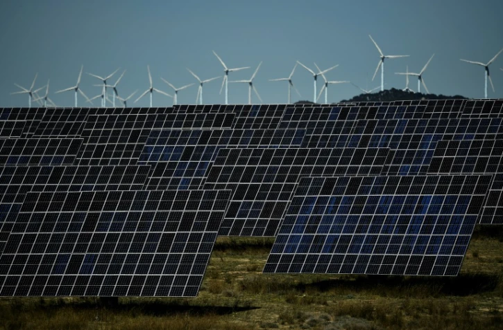 Le monde a installé l'an dernier 50% de capacités électriques renouvelables en plus par rapport à 2022, selon l'Agence internationale de l'énergie (AIE)