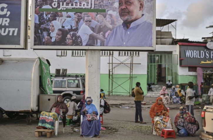 Des changeuses de monnaie dans les rues de Djibouti, le 11 avril 2021