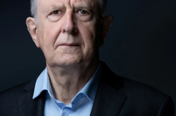 Jean-Marc Sauvé pose à Paris le 28 septembre 2021