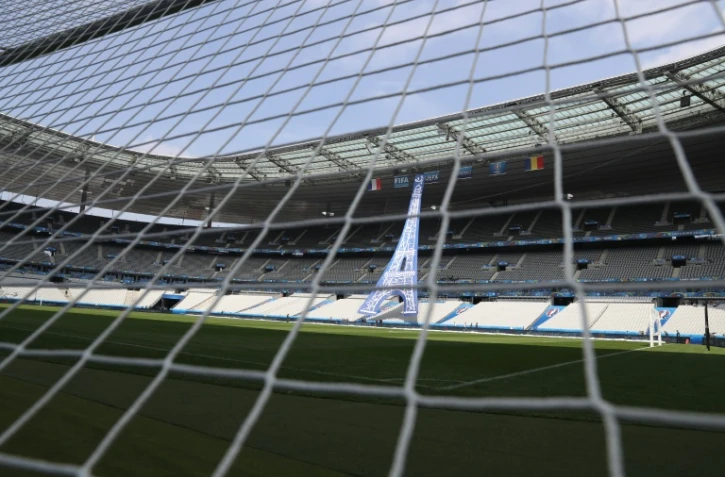 Le directeur de SNCF Transilien, Alain Krakovitch, a appelé jeudi les spectateurs du match d'ouverture de l'Euro de football à Paris, à se rendre "le plus tôt possible" au Stade de France 