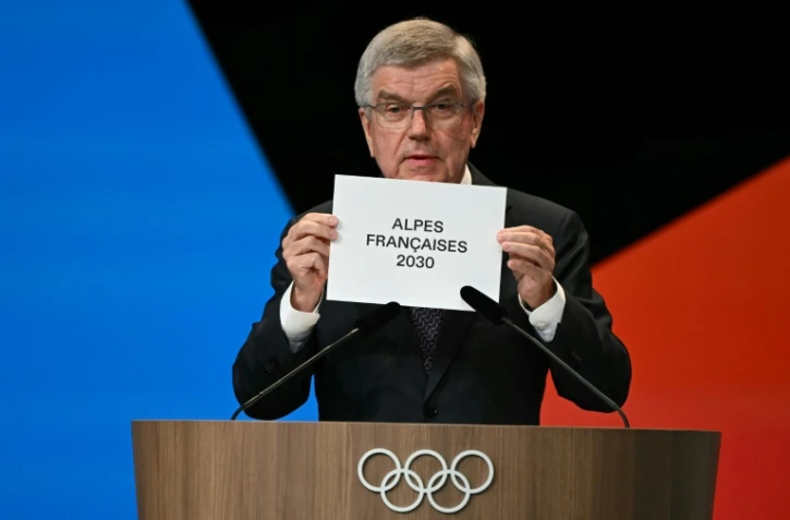 Le président du Comité international olympique (CIO) Thomas Bach annonce l'élection des Alpes françaises pour organiser les Jeux olympiques d'hiver 2030 le 24 juillet 2024
