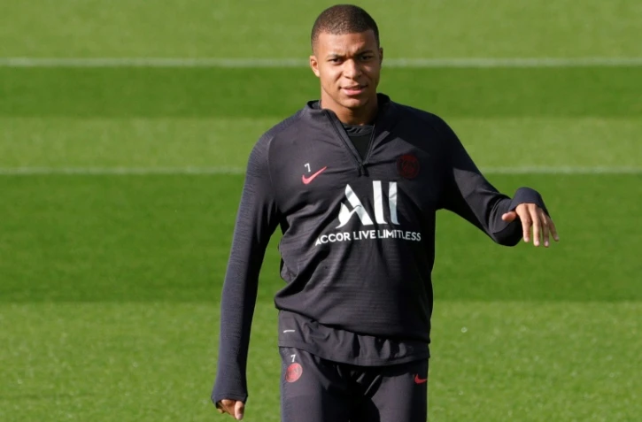 L'attaquant du PSG Kylian Mbappé en séance d'entraînement au Camp des Loges le 13 septembre 2019