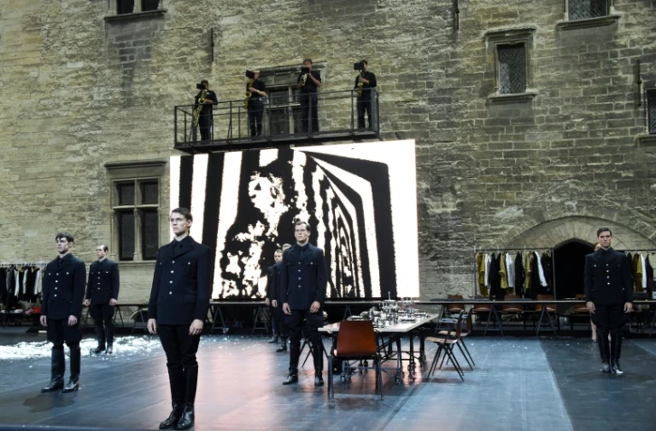 Représentation des "Damnés", mis en scène par le Flamand Ivo van Hove avec la Comédie-Française, le 4 juillet 2016 lors du Festival d'Avignon