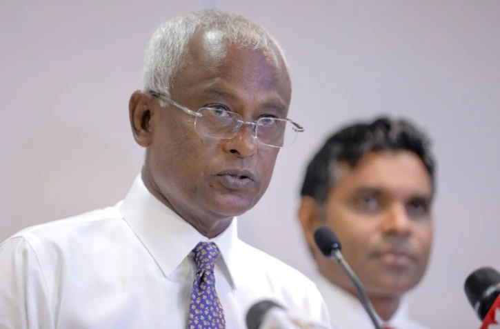 Le candidat de l'opposition à la présidentielle Mohame Solih s'adresse aux médias, le 23 septembre 2018 à Malé, aux Maldives