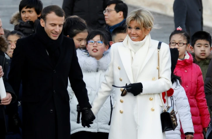 Brigitte et Emmanuel Macron lors de la visite de la Cité interdite, le 9 janvier 2017 à Pékin