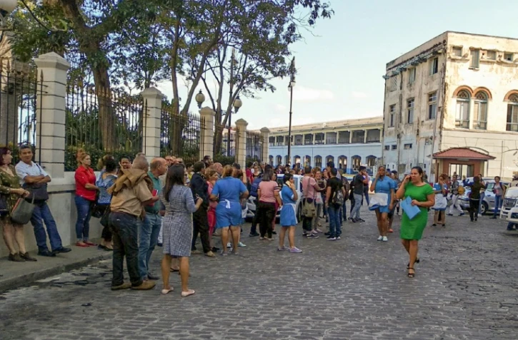 Des bâtiments ont été évacués à La Havane, à Cuba, le 28 janvier 2020