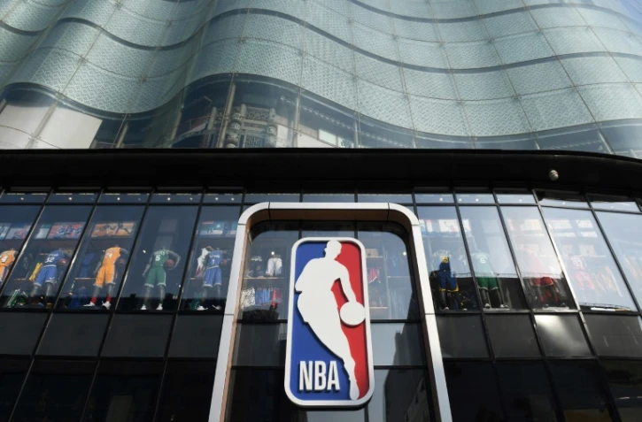 La saison NBA 2020-2021 débutera bien le 22 décembre, un accord ayant été trouvé avec le syndicat des joueurs (NBPA) sur les diverses modalités de la reprise et sur les termes financiers, dans un contexte toujours délicat en raison de la pandémie de coronavirus