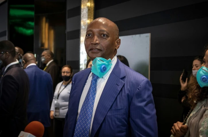 Le président de la Confédération africaine de football, Patrice Motsepe, lors d'une pause pendant l'assemblée générale de la CAF, le 12 mars 2021 à Rabat