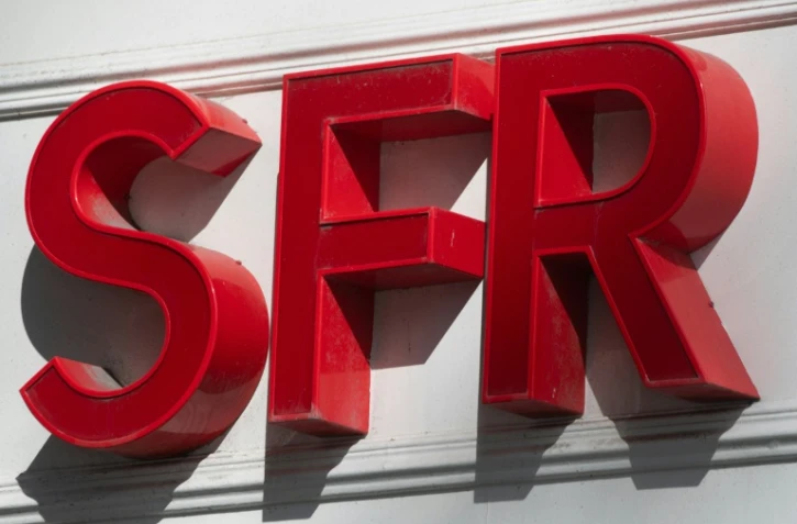 Altice France, maison mère de SFR, est  entrée en négociations exclusives avec Bouygues Telecom, Iliad (Free) et Orange pour la cession de son opérateur