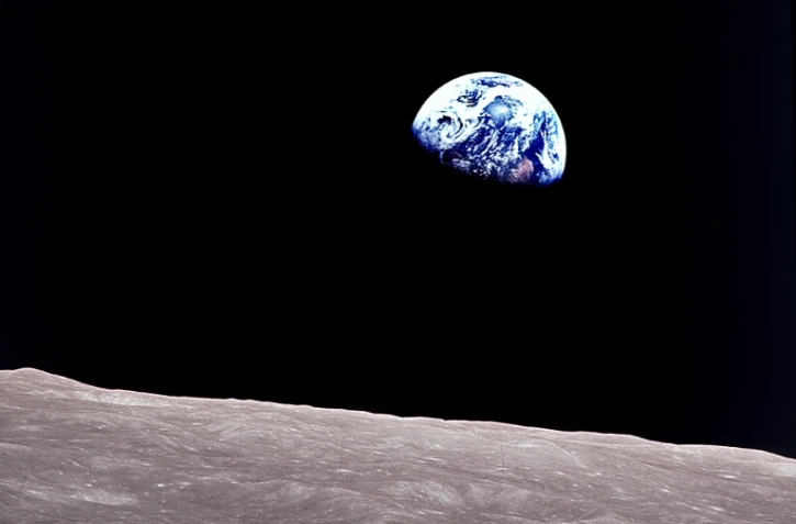 La vie extraterrestre? "Oui", "peut-ĂȘtre" disent des scientifiques au festival de Fleurance