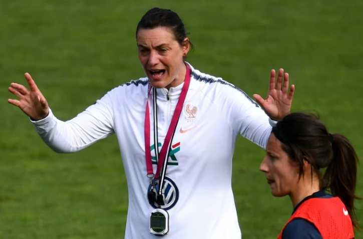 La sélectionneure de l'équipe de France Corinne Diacre en séance d'entraînement au centre de Clairefontaine, le 27 mai 2019