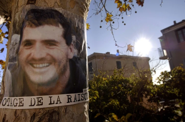 Les funérailles d'Yvan Colonna, militant indépendantiste corse condamné pour l'assassinat du préfet Erignac et agressé mortellement en prison, auront lieu vendredi à 15h00 dans son village familial de Cargèse en Corse-du-Sud