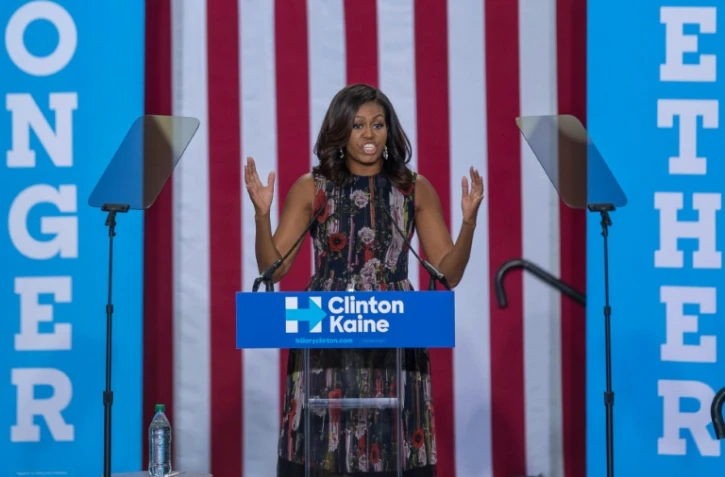 La Première dame des Etats-Unis Michelle Obama appelle les électeurs à se mobiliser en faveur de Hillary Clinton, le 16 septembre 2016 à Fairfax, en Virginie