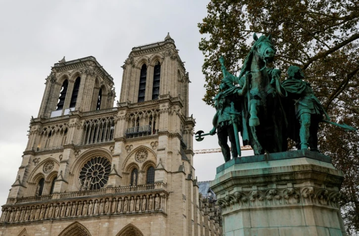 Notre-Dame de Paris doit rouvrir ses portes au publics lors du week-end du 7-8 décembre, 5 ans après l'incendie du 15 avril 2019