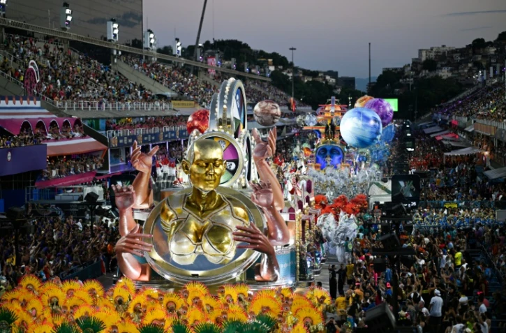 Le défilé de l'école de samba Imperatriz Leopoldinense, sur le sambodrome de Rio de Janeiro, le 12 février 2024
