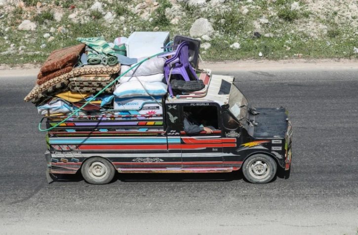 Des habitants de la province syrienne d'Idleb (nord-ouest) fuyant les combats, le 7 mai 2019