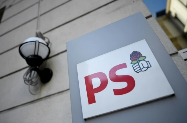 Le logo du PS, au siège rue de Solférino à Paris, le 18 décembre 2017