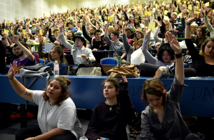 Les étudiants de la faculté Jean Jaurès votent en AG, à Toulouse le 10 avril 2018