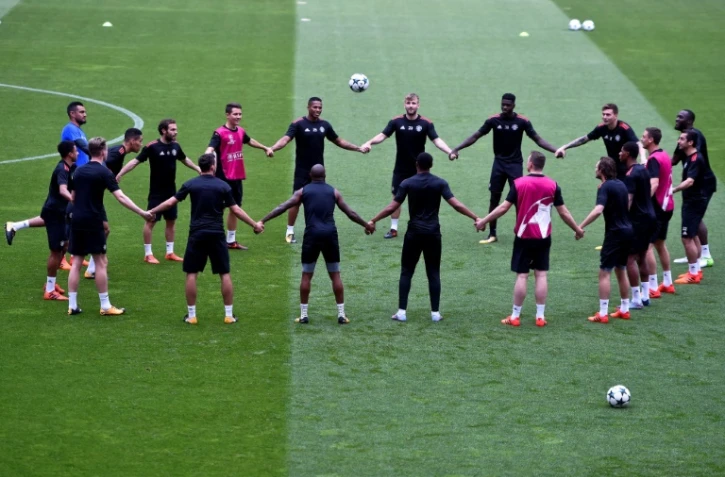 Les joueurs de Manchester United lors d'une séance d'entraînement au stade de la Luz, le 17 octobre 2017