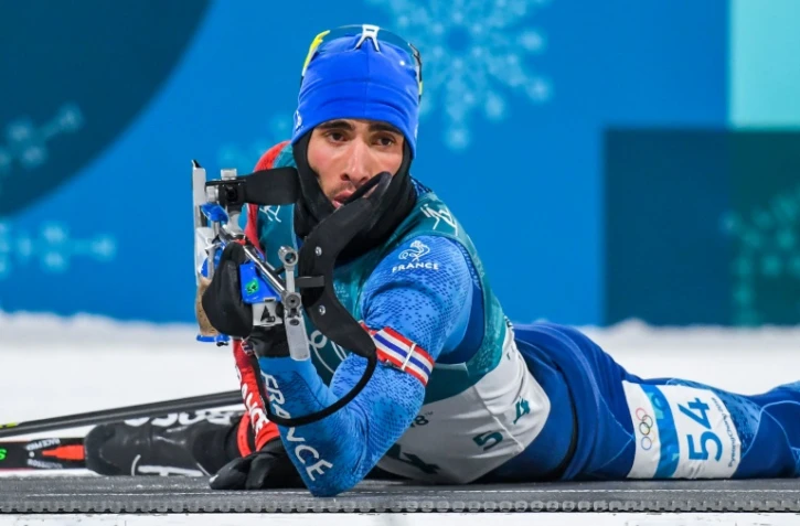 Le biathlète français Martin Fourcade sur le pas de tir lors du 10 km sprint aux JO, le 11 février 2018  à Pyeongchang