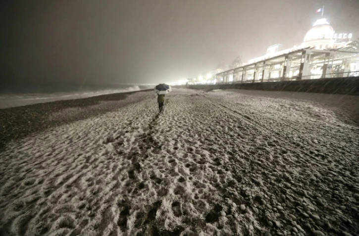 La promenade des Anglais sous la neige, à Nice, le 28 février 2018