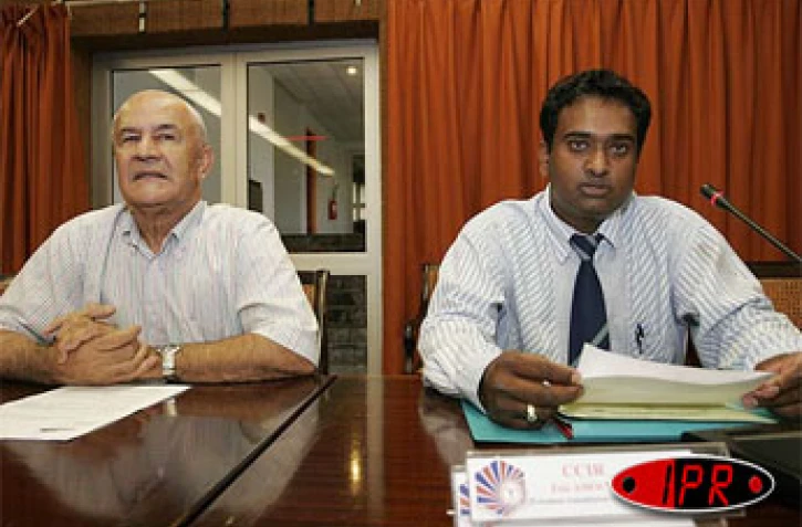 Mardi 29 mars 2005 -Lors de la conférence de presse de la chambre de commerce et d'industrie sur le transport