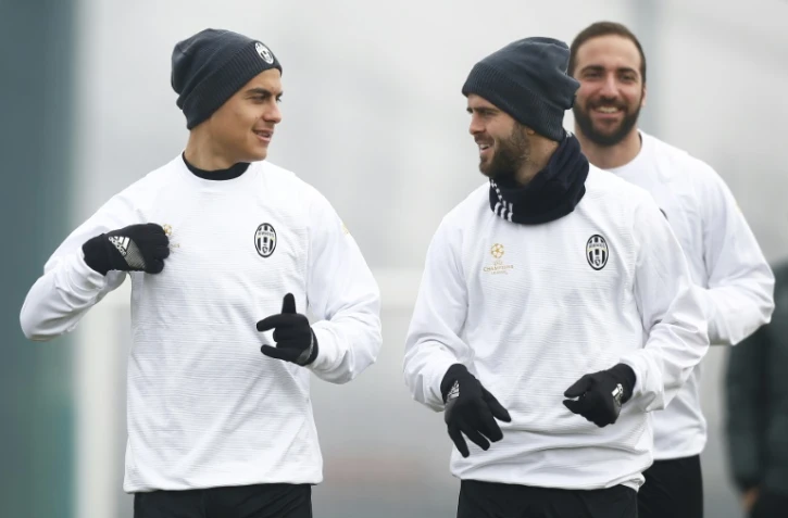 Paulo Dybala, Miralem Pjanic et Gonzalo Higuain lors d'un entraînement de la Juventus, le 21 février 2017 à Turin